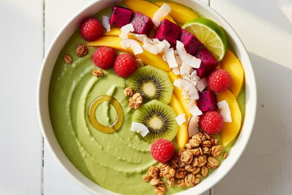 5-Minute Tropical Green Smoothie Bowl